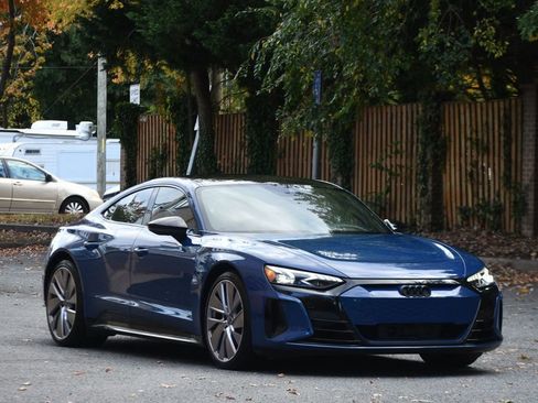 Used 2022 Audi e-tron GT Prestige w/ Prestige Package image 13