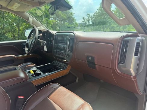 Used 2015 Chevrolet Silverado 2500 High Country w/ Duramax Plus Package AWD/4WD image 25