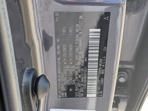 Used 2021 Toyota Highlander Platinum image 18