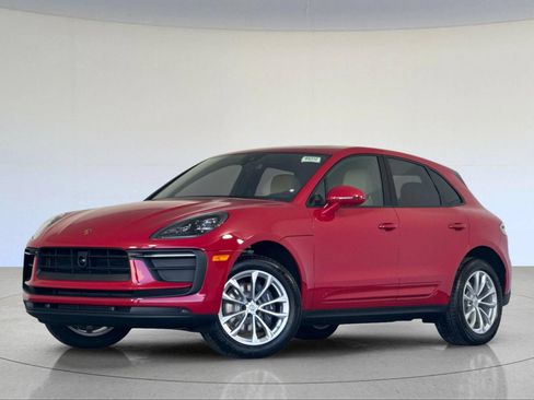 Certified 2026 Porsche Macan AWD/4WD image 1