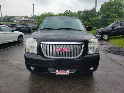 Used 2014 GMC Yukon Denali AWD/4WD image 2