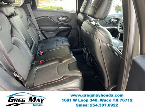 Used 2022 Jeep Cherokee Trailhawk w/ Premium Leather Package AWD/4WD image 14
