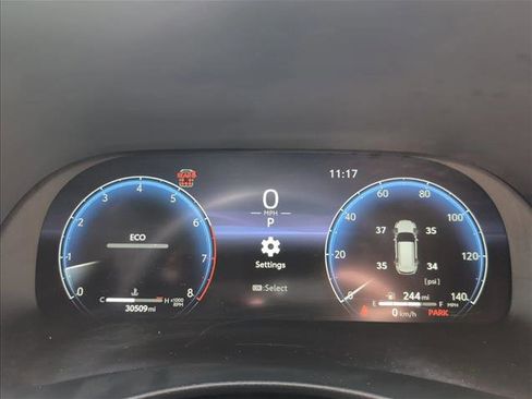 Used 2023 Toyota Highlander Platinum image 11