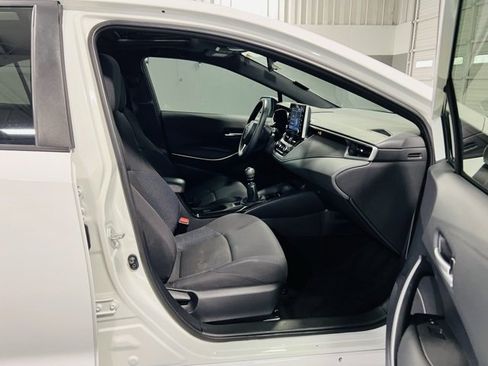 Used 2021 Toyota Corolla SE image 34