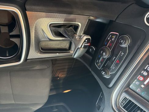 Used 2016 Dodge Charger SXT w/ Driver Confidence Group image 20