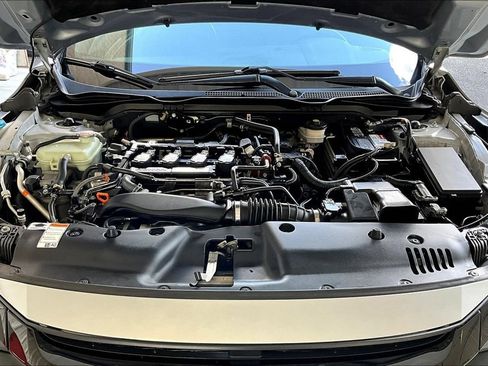 Used 2019 Honda Civic Touring image 29