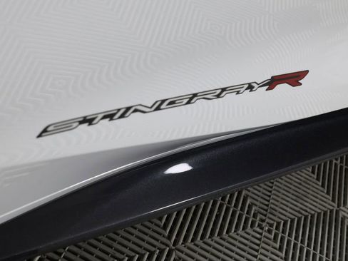 Used 2023 Chevrolet Corvette Stingray Premium Conv w/ Z51 Performance Package RWD image 63