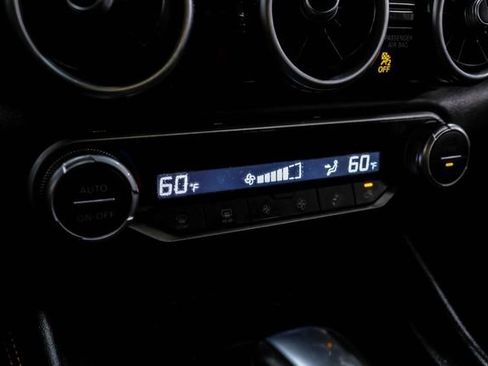 Used 2020 Nissan Sentra SR w/ Lighting Package image 27