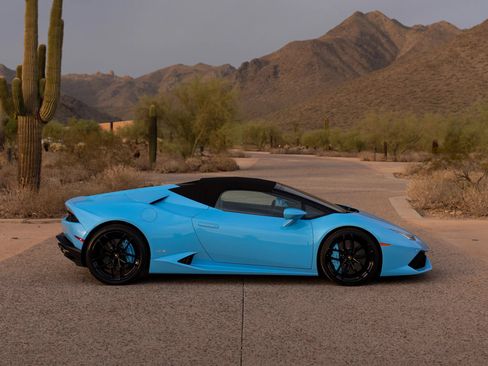 Used 2017 Lamborghini Huracan LP 610-4 AWD/4WD image 17