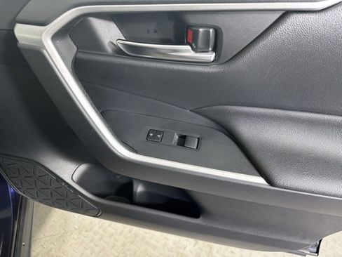 Used 2019 Toyota RAV4 XLE image 10