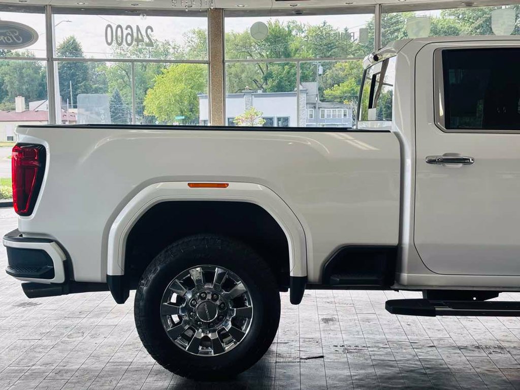 Used 2022 GMC Sierra 2500 Denali w/ Snow Plow Prep/Camper Package AWD/4WD image 7