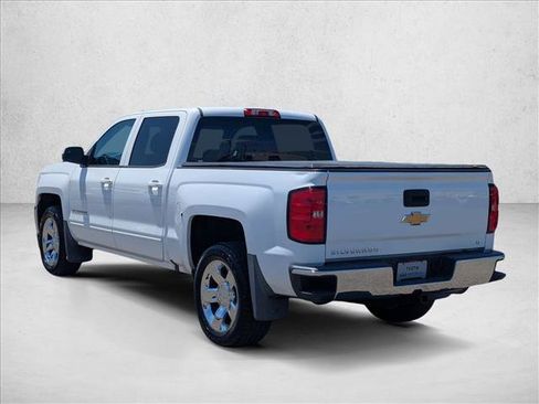 Used 2018 Chevrolet Silverado 1500 LT w/ LT Eassist Package AWD/4WD image 8