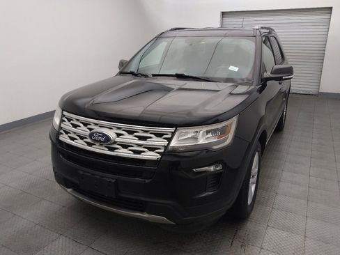 Used 2019 Ford Explorer XLT w/ Equipment Group 201A AWD/4WD image 15