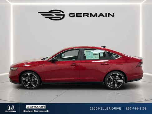 Used 2025 Honda Accord Sport image 4