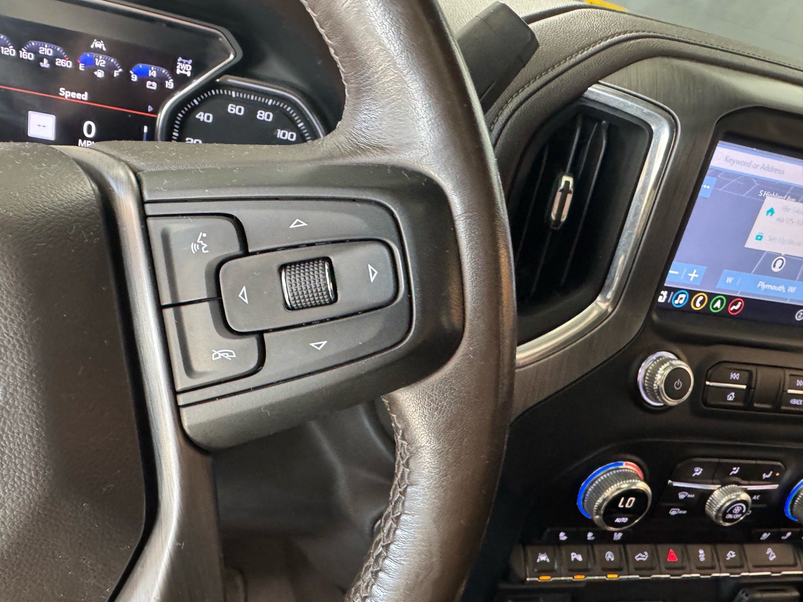 Used 2020 GMC Sierra 1500 Denali w/ Driver Alert Package II AWD/4WD image 33