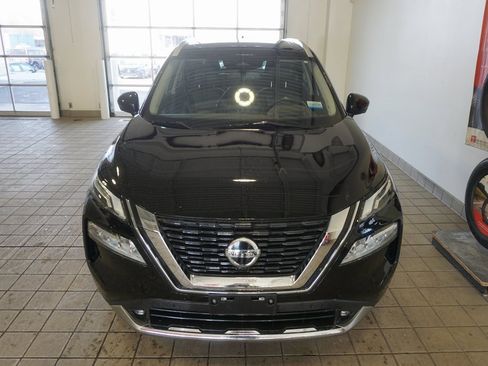 Used 2021 Nissan Rogue Platinum image 17