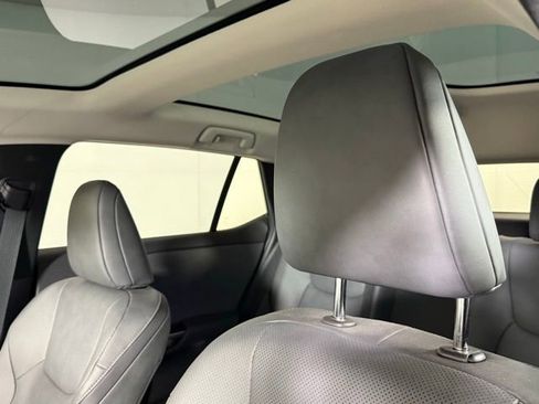 Used 2023 Lexus RZ 450e Premium w/ Technology Package image 9