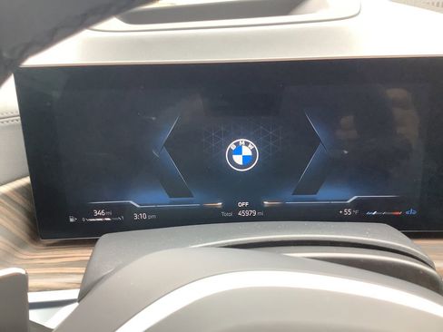 Certified 2024 BMW X5 xDrive40i w/ M Sport Package image 23