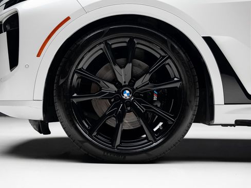 Used 2024 BMW X7 M60i AWD/4WD image 20