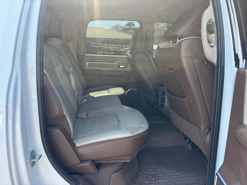 Used 2020 RAM 2500 Laramie w/ Body Color Bumper Group image 13