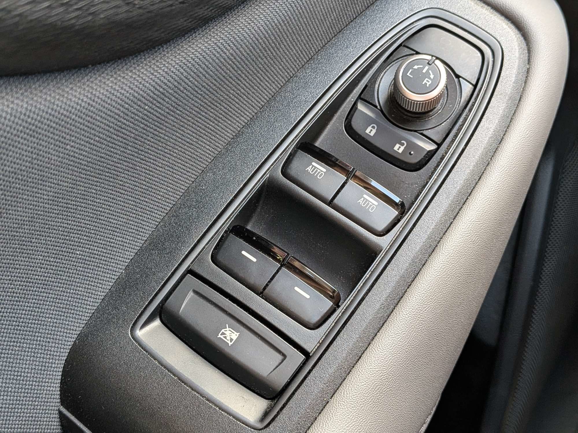 Used 2024 Subaru Outback Premium AWD/4WD image 19