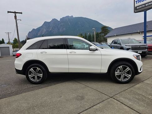 Used 2019 Mercedes-Benz GLC 300 4MATIC image 4