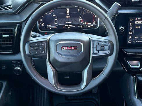 Used 2024 GMC Sierra 2500 AT4 w/ AT4 Premium Plus Package image 14