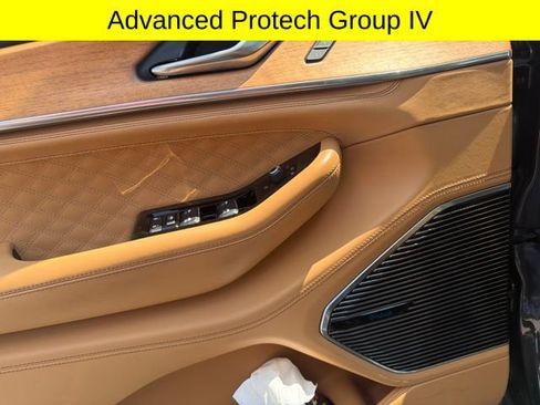Used 2022 Jeep Grand Cherokee L Summit AWD/4WD image 9