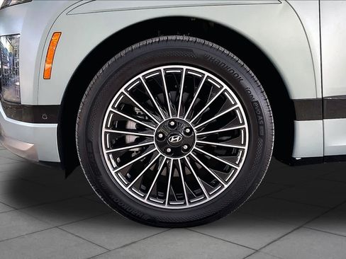 Certified 2026 Hyundai Ioniq 9 Calligraphy AWD/4WD image 10