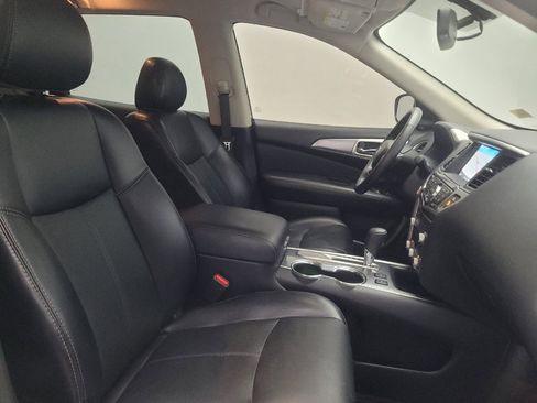 Used 2020 Nissan Pathfinder SL FWD image 21