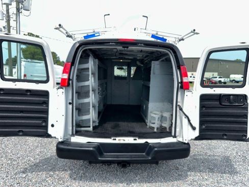 Used 2020 Chevrolet Express 2500 w/ Driver Convenience Package RWD image 28