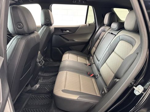 Used 2025 Chevrolet Equinox LT w/ Convenience Package II FWD image 38