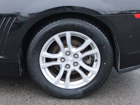 Used 2015 Chevrolet Camaro LT image 28