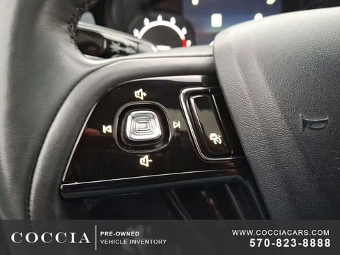 Used 2022 Lincoln Corsair AWD w/ Premium Package image 22