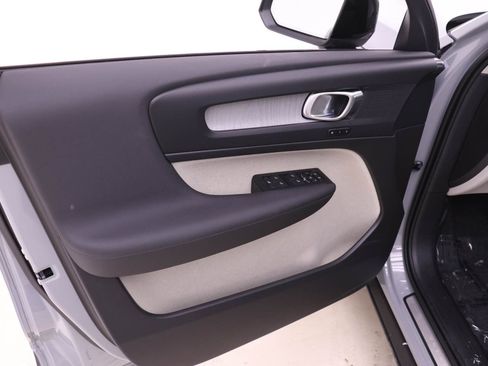 New 2026 Volvo XC40 B5 Plus w/ Protection Package Premier image 11