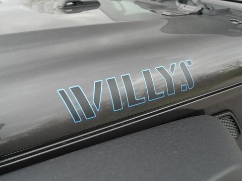 Used 2024 Jeep Wrangler Unlimited image 4