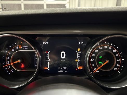 Used 2019 Jeep Wrangler Unlimited Sahara image 8