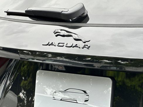 Used 2025 Jaguar F-PACE R-Dynamic S AWD/4WD image 20