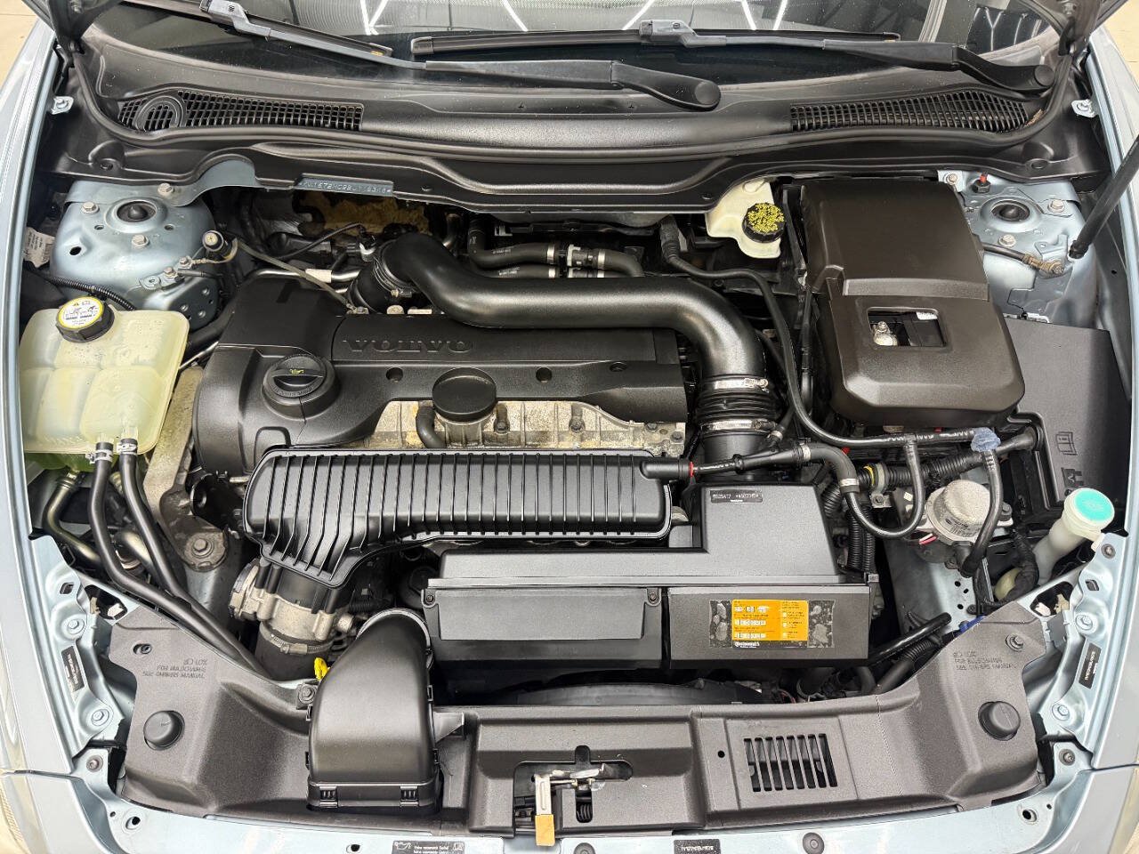 Used 2011 Volvo C70 T5 FWD image 7