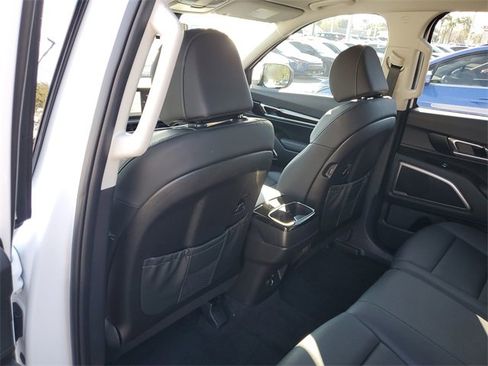 New 2025 Kia Telluride LX image 16