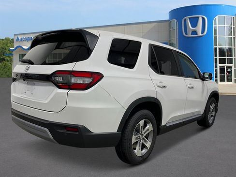 New 2025 Honda Pilot EX-L image 7