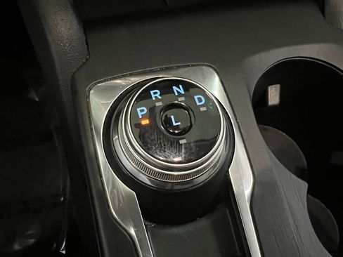 Used 2021 Ford Escape SE w/ SE Sport Appearance Package image 26