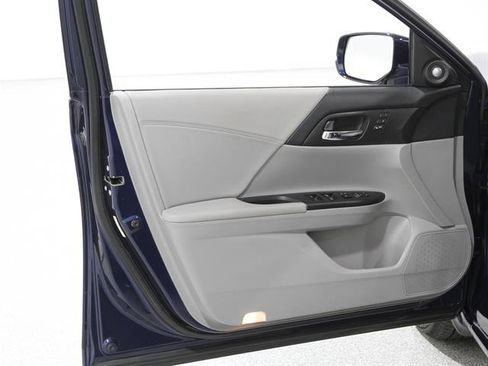 Used 2013 Honda Accord EX-L image 4