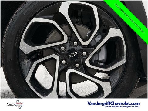 New 2026 Chevrolet Trax RS w/ Driver Confidence Package FWD image 9