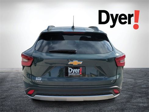 Certified 2025 Chevrolet Trax LT image 5