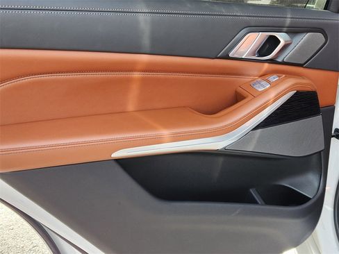 Used 2023 BMW X7 xDrive40i w/ M Sport Package image 13