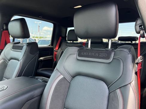 New 2026 RAM 1500 Laramie AWD/4WD image 24