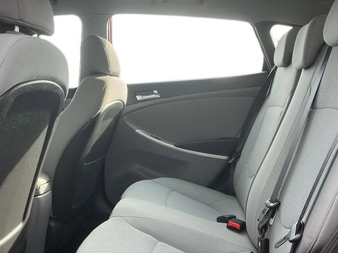 Used 2014 Hyundai Accent SE image 24