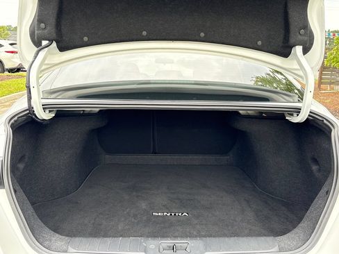 Used 2025 Nissan Sentra SV FWD image 26