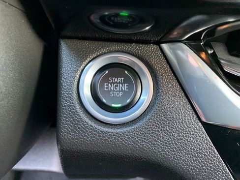 Used 2025 Buick Envista Sport Touring w/ Convenience I Package FWD image 24